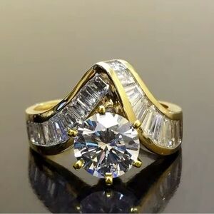 Gorgeous Sparkle Big Stone Gold Ring size 7